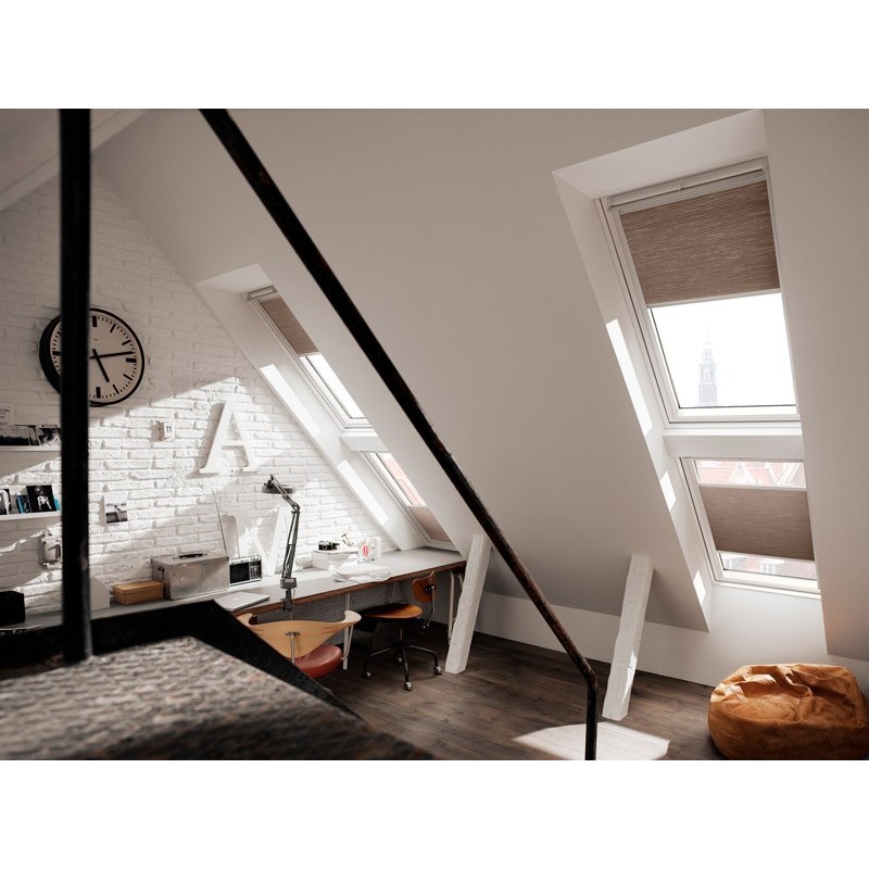 Покривни прозорци, сенници и щори VELUX